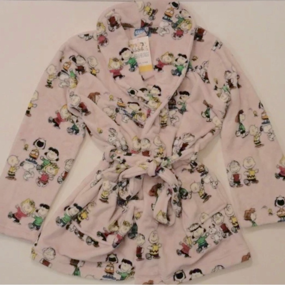 BNWT Plush Peanuts Pink Robe